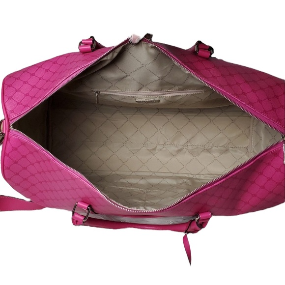 Steve Madden Weekend Bspeedy Duffle Bag - Picture 2 of 2